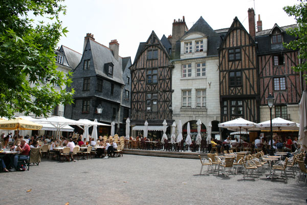 Place Plumereau au centre de Tours