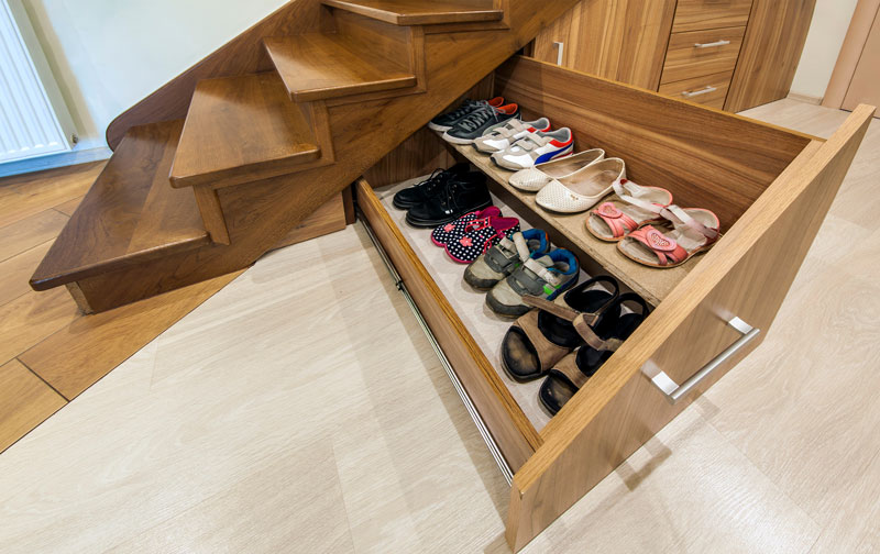 optimiser espace maison escaliers rangements